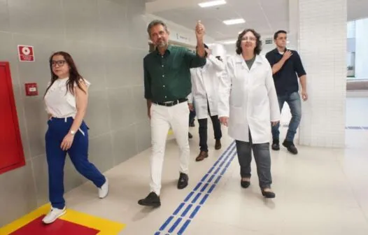 Novos leitos para cirurgias ortopédicas no HUC serão entregues ainda este mês, diz Elmano