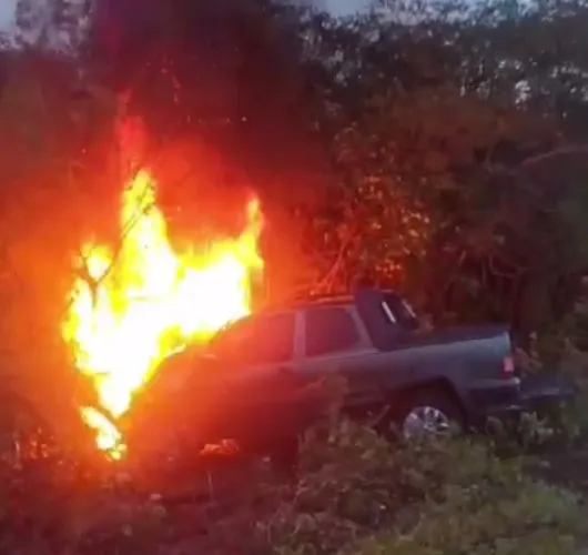 Caminhonete e moto colidem em acidente em Aracati/CE e duas pessoas morrem