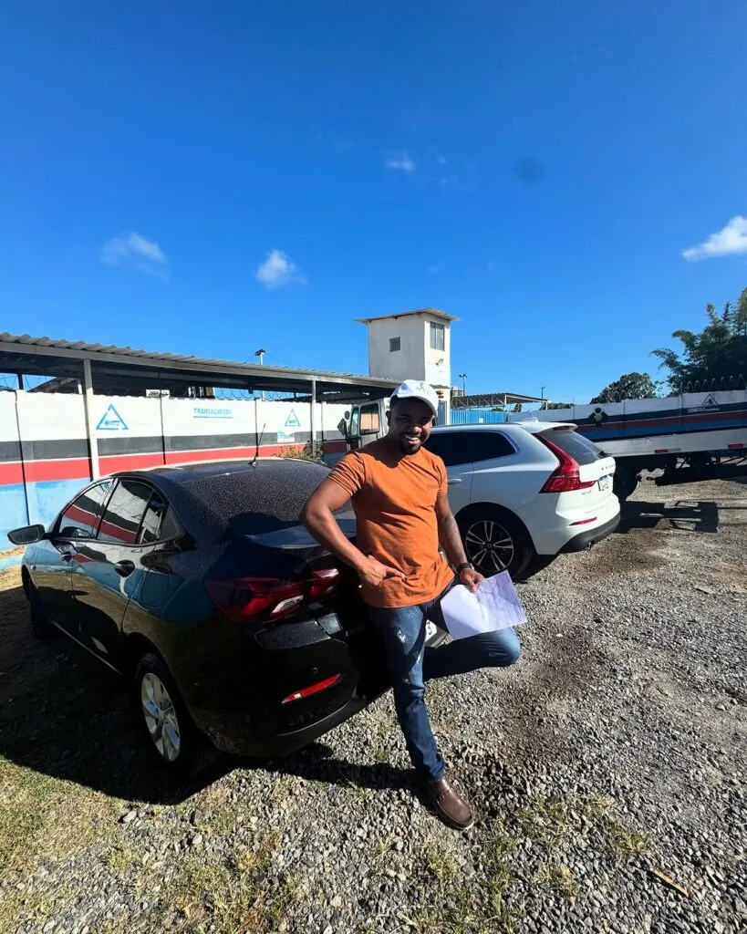 Davi Brito é detido por dirigir embriagado em Salvador e ironiza após ser liberado