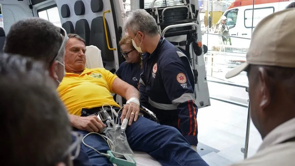 Bolsonaro será submetido a cirurgia no intestino neste domingo em Brasília