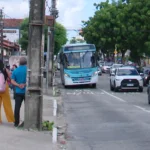 Redução no horário das faixas exclusivas de ônibus em Fortaleza gera preocupação entre usuários e motoristas