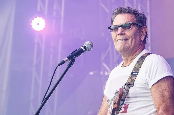 Roger Moreira, do Ultraje, alfineta Nasi após shows cancelados do Ira!: ‘Meu fã’