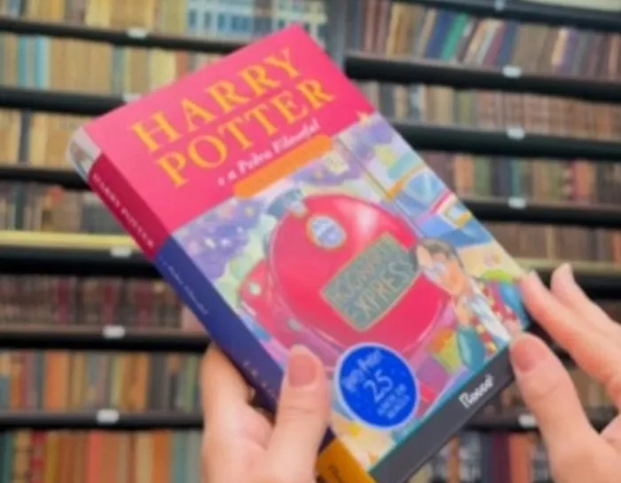 Harry Potter ganha edição especial limitada no Brasil em comemoração aos 25 anos do 1º livro
