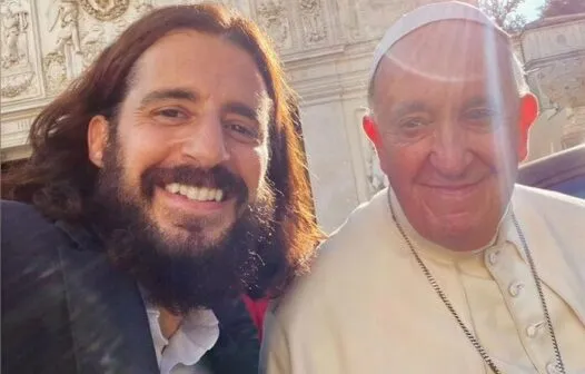 Jesus em ‘The Chosen’, Jonathan Roumie relembra encontros com papa: ‘Eternamente grato’