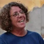 Cristina Buarque morre aos 74 anos; cantora era irmã de Chico Buarque