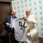 Fifa fará jogo para crianças com as Lendas da federação a pedido do Papa Francisco