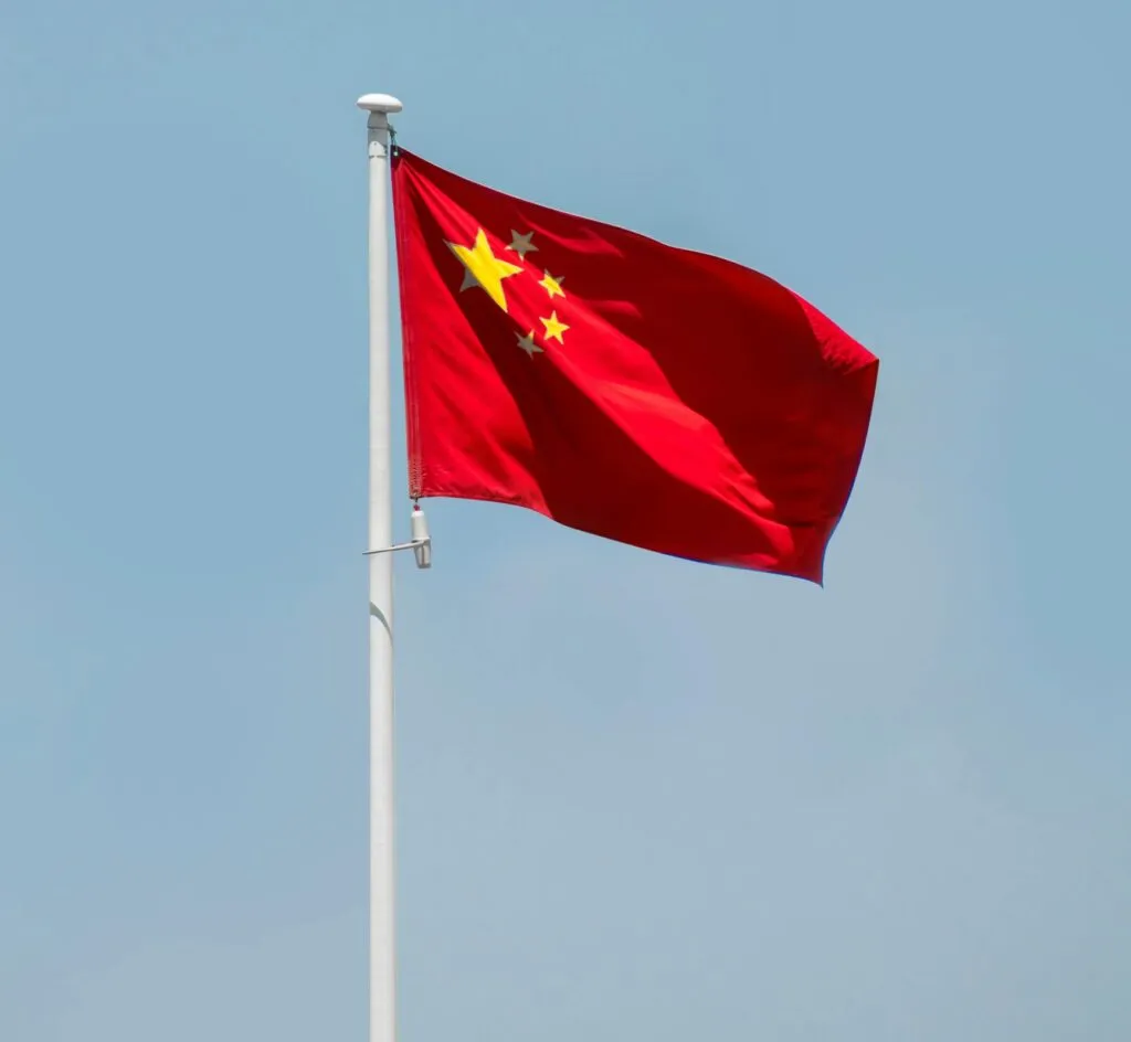 China eleva tarifas retaliatórias sobre importações dos EUA para 125%