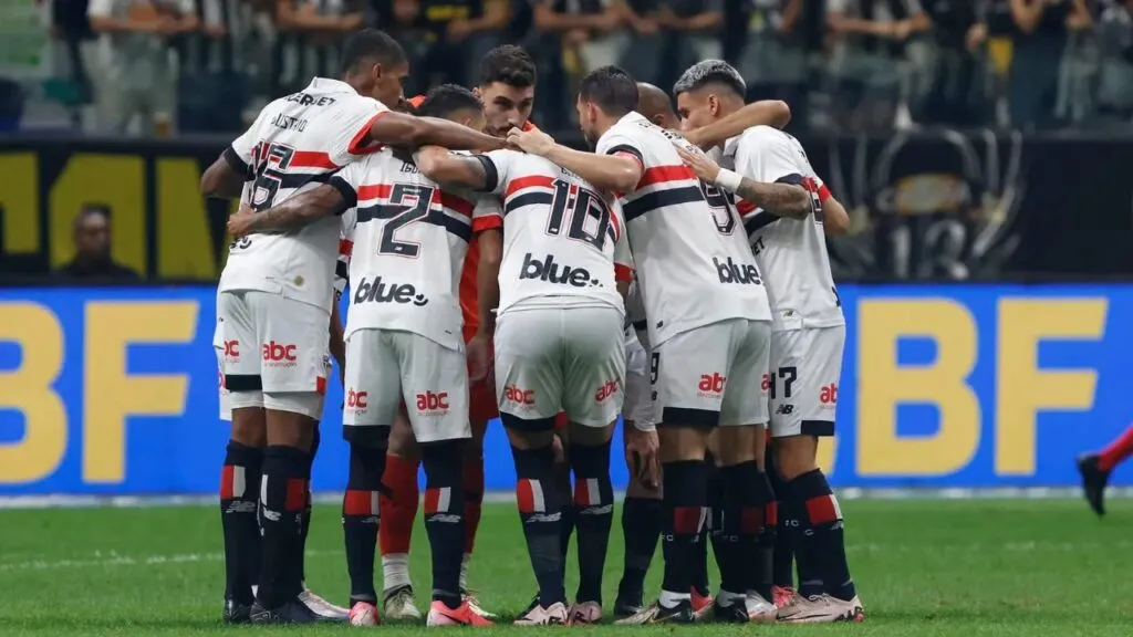 São Paulo soma 8 jogos sem vencer e inicia Brasileirão com um gol e perto da zona da degola