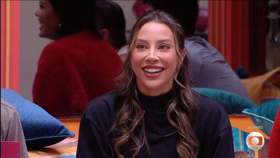 Bailarina cearense Renata Saldanha é campeã do BBB 25