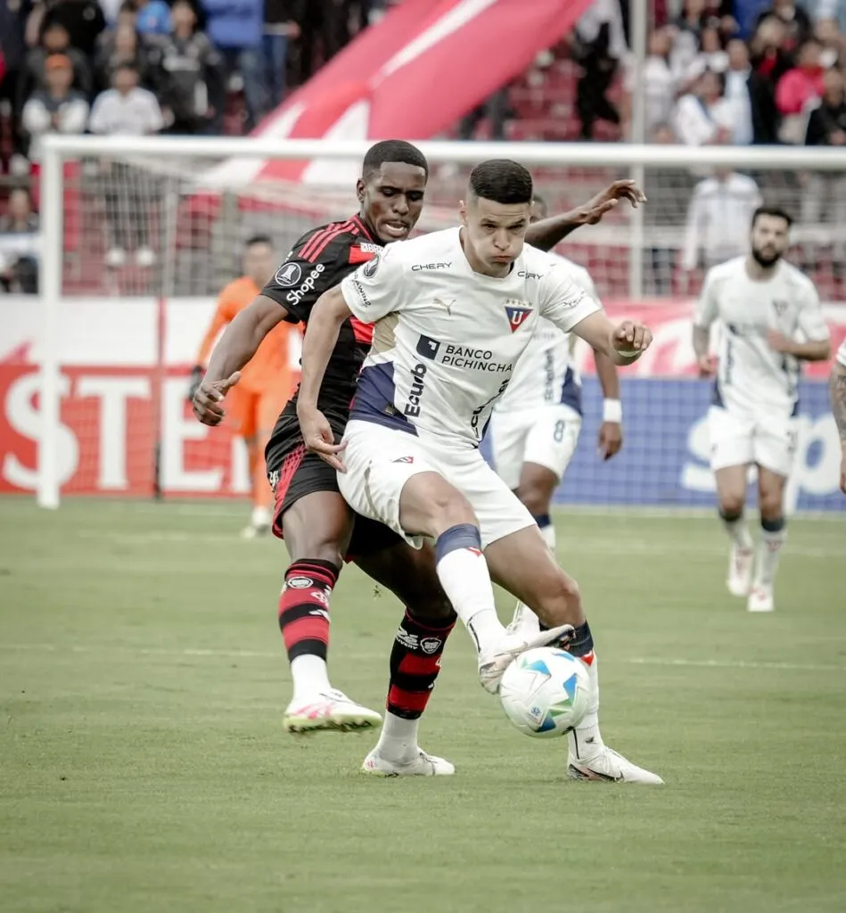 Flamengo esbarra na altitude e fica no empate sem gols com a LDU no Equador