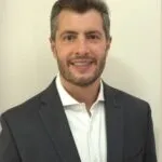 Por que procurar emprego quando se está empregado?