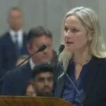 Saiba quem é Andressa Collet, brasileira que leu Oração Universal na missa de abertura do conclave