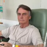 Bolsonaro segue estável e tem ‘progressão’ na dieta oral, diz boletim médico
