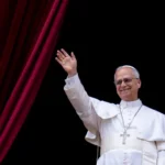 Papa Leão XIV clama pela paz global e homenageia as mães em apelo emocionado no Vaticano