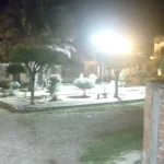 Criança autista é agredida por homem em surto de abstinência em praça de Santa Quitéria