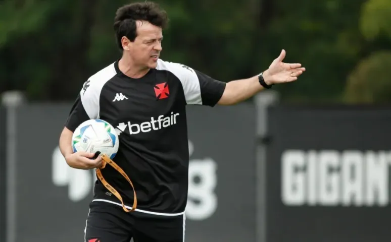 Diniz volta ao Vasco cheio de entusiasmo: ‘Sei que temos de melhorar, mas confio muito no time’