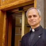 Quem é o cardeal de Chicago que pode ‘unir todas as tribos’ no conclave