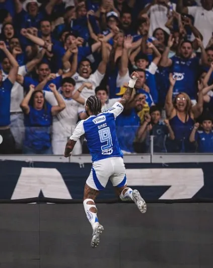 Gabigol recebe elogios de técnico do Cruzeiro às vésperas de jogo com Flamengo pelo Brasileiro