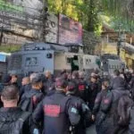 Policial é baleado durante operação na Rocinha para capturar criminosos do Ceará