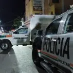 Homem é morto a tiros em frente a escola no bairro Carlito Pamplona