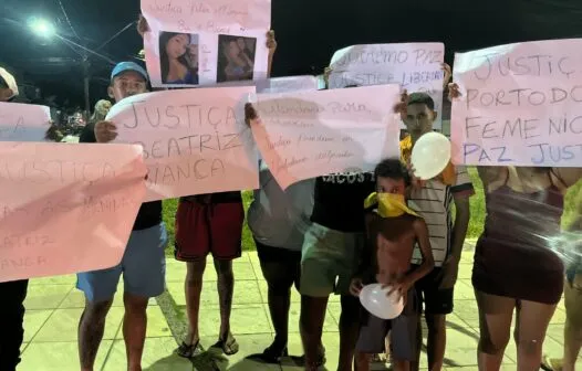 Manifestação em favor das irmãs influenciadoras mortas reúne familiares e moradores na Vila do Mar