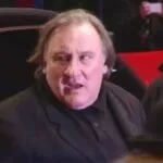 Ator francês Gérard Depardieu é condenado por agressão sexual contra duas mulheres