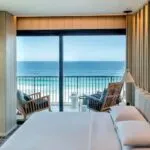 Hotel de Carlo Ancelotti no Rio tem diária de R$ 5 mil, vista para o mar e banheira de imersão
