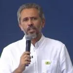 Elmano diz que queda de muro da Fraport, em Fortaleza, é de responsabilidade de quem gerencia