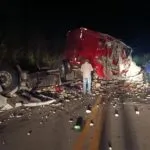 Acidente entre dois caminhões deixa quatro mortos na CE-284 em Saboeiro, no interior do Ceará